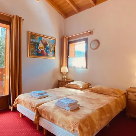 Guest house La Joly *