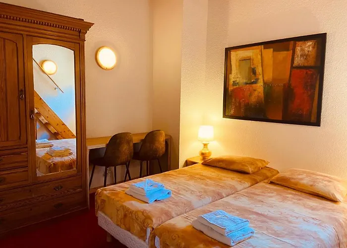 Guest house La Joly *